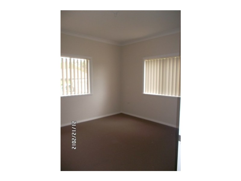 1/2 Purcell Street, Elderslie NSW 2570