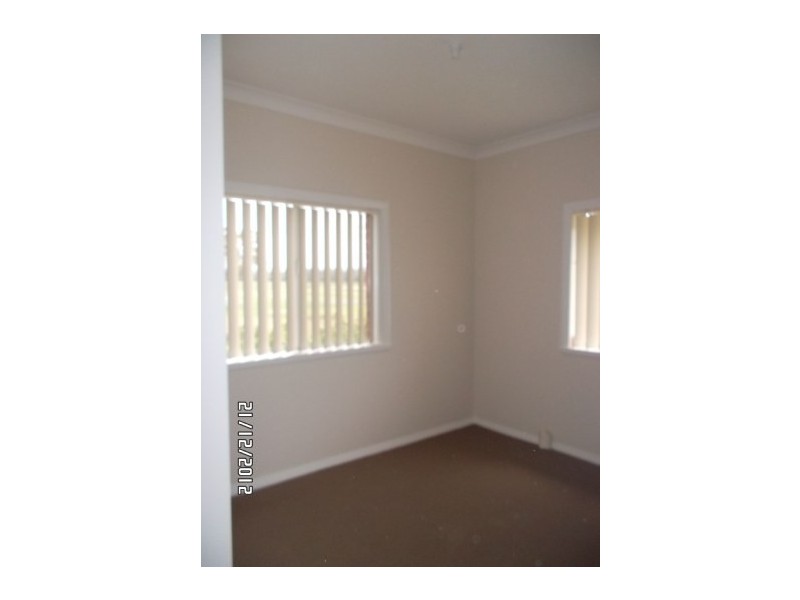 1/2 Purcell Street, Elderslie NSW 2570