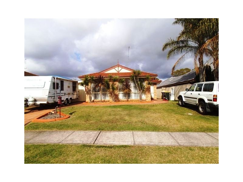 11 Veness Circuit, Narellan NSW 2567