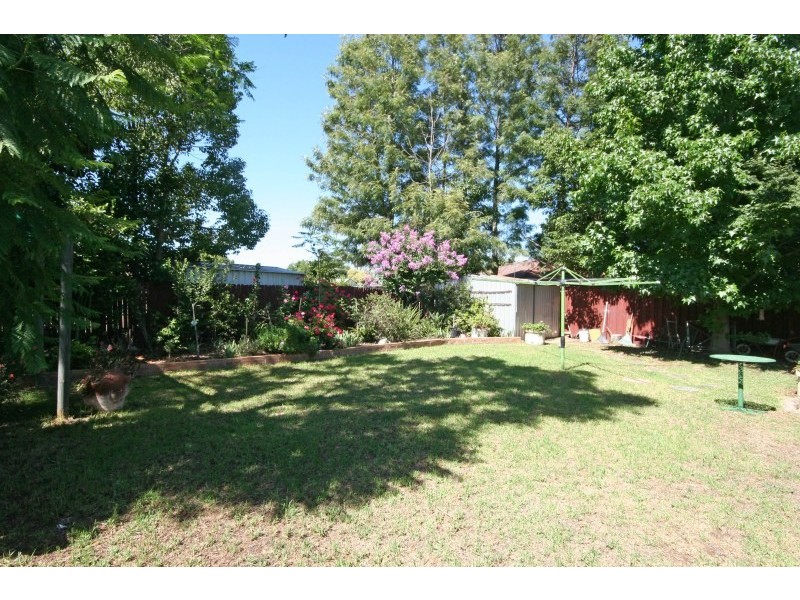 4 Elliottdale Close, Elderslie NSW 2570