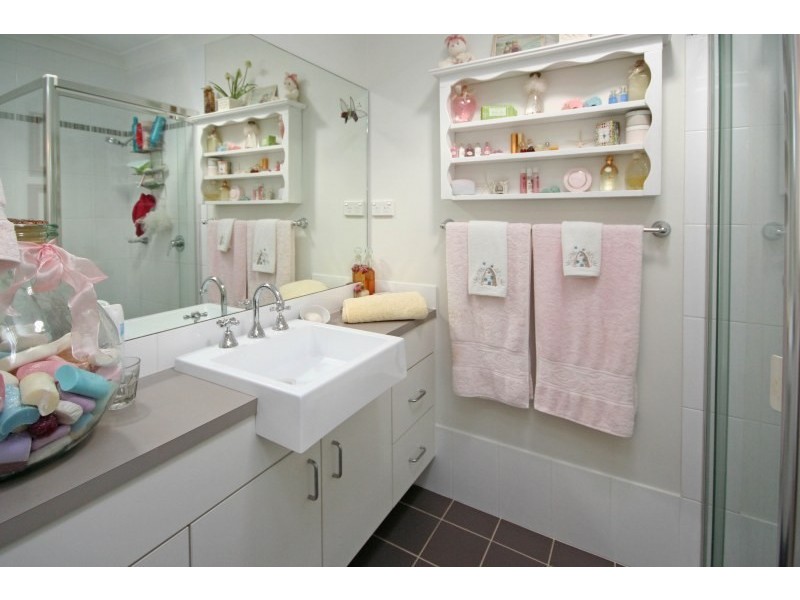 359 Liz Kernohan Drive, Elderslie NSW 2570