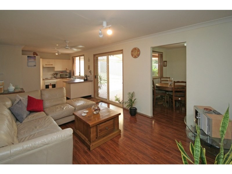 15 Corundum Close, Eagle Vale NSW 2558