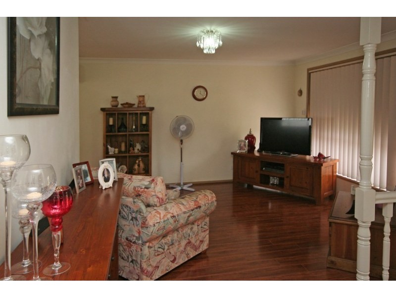 15 Corundum Close, Eagle Vale NSW 2558