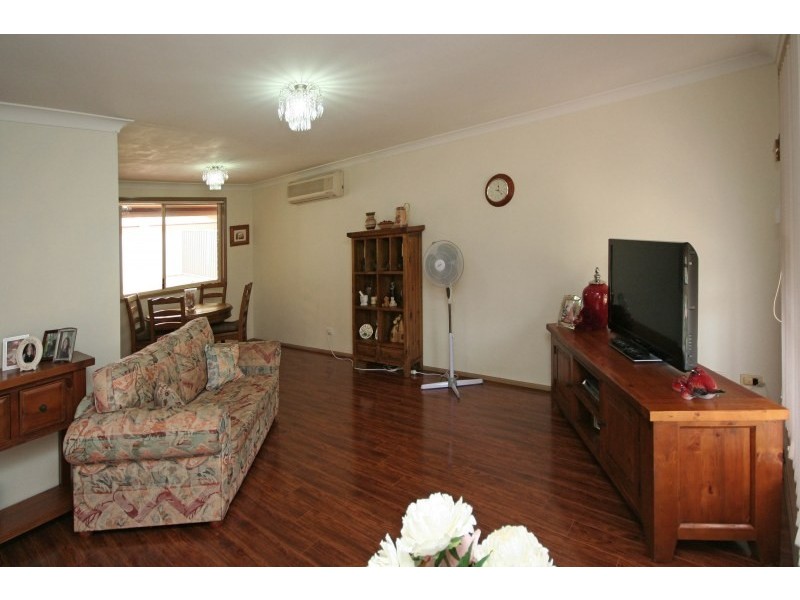 15 Corundum Close, Eagle Vale NSW 2558