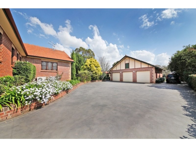 13 Sickles Drive, Grasmere NSW 2570