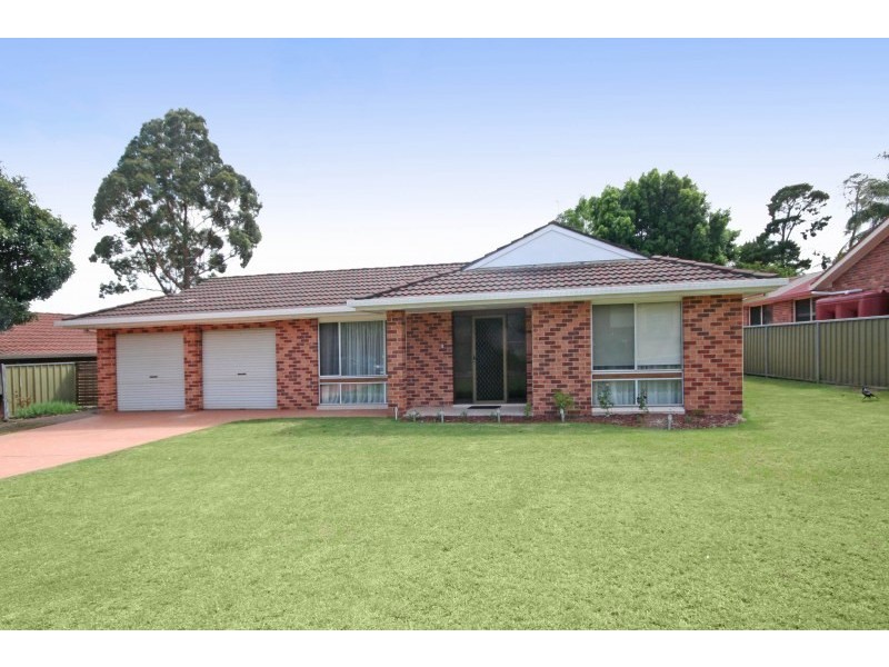 11 Cashmere Drive, Elderslie NSW 2570