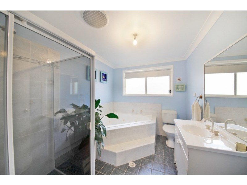 65 Mooreshead Road, Mount Annan NSW 2567