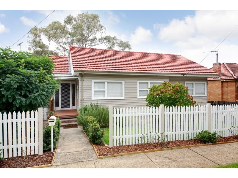 18 Alpha Road, Camden NSW 2570