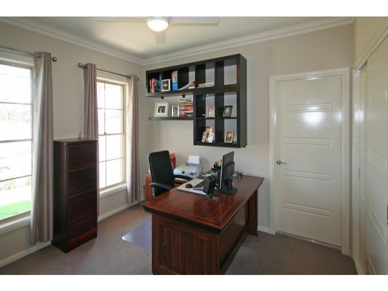 57 MacArthur Circuit, Camden Park NSW 2570