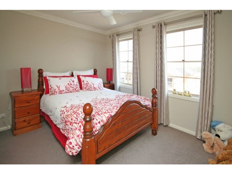 57 MacArthur Circuit, Camden Park NSW 2570