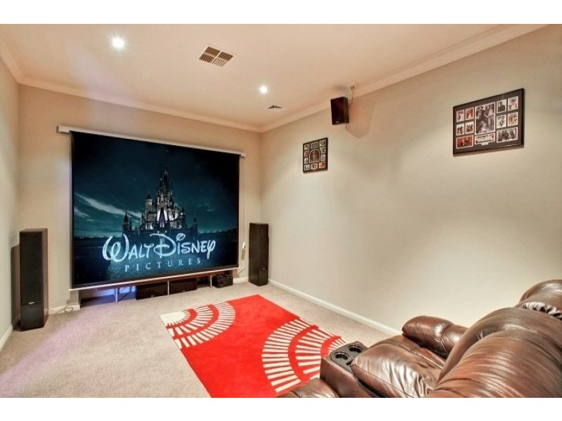 57 MacArthur Circuit, Camden Park NSW 2570