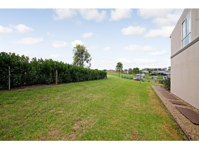 2 Crase Place, Grasmere NSW 2570