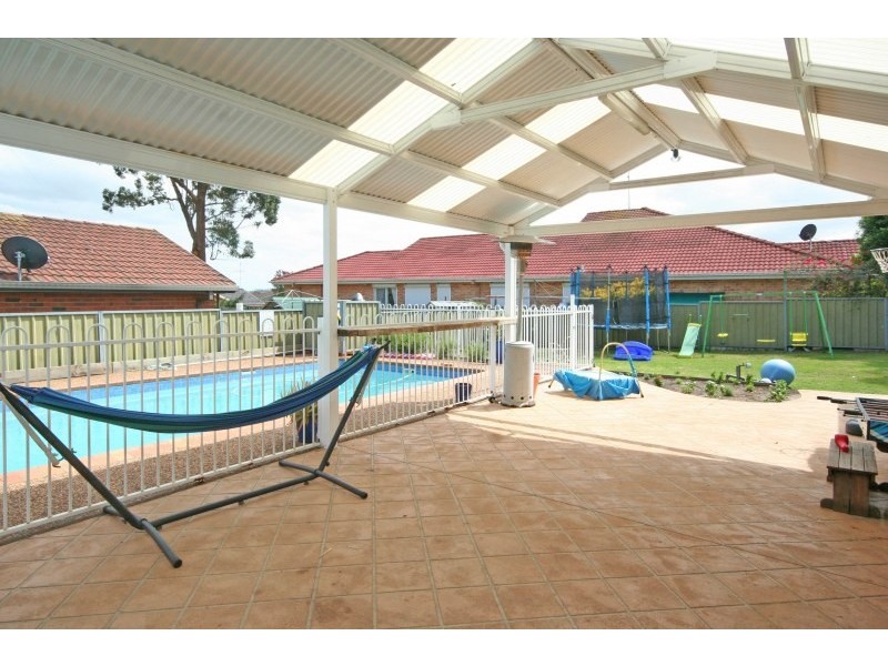 11 Cashmere Drive, Elderslie NSW 2570