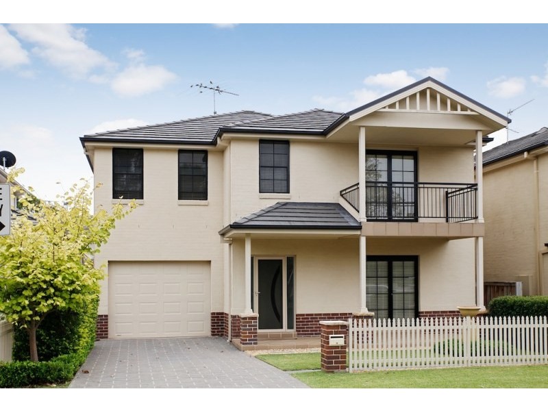 11 Lochview Crescent, Mount Annan NSW 2567