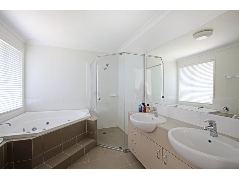 15 Warner Street, Camden Park NSW 2570