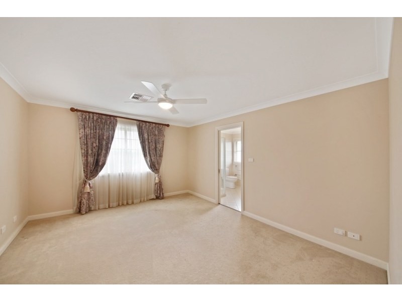22 Tullet Street, Camden Park NSW 2570