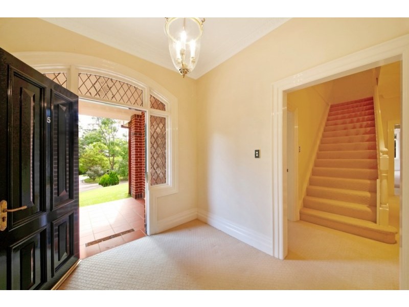 5 Acorn Grove, Elderslie NSW 2570