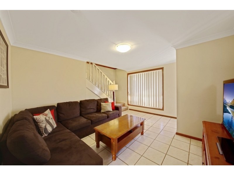 1 Buna Close, Mount Annan NSW 2567