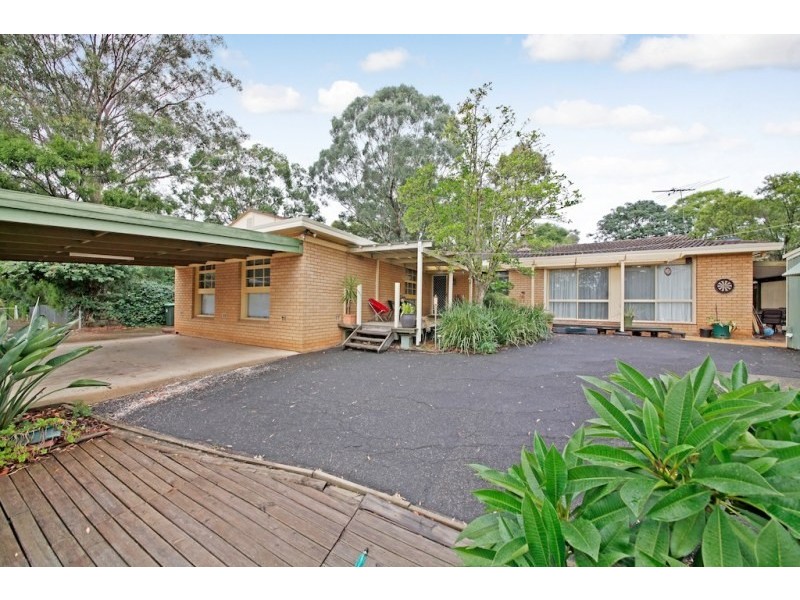 16 Araluen Place, Camden South NSW 2570