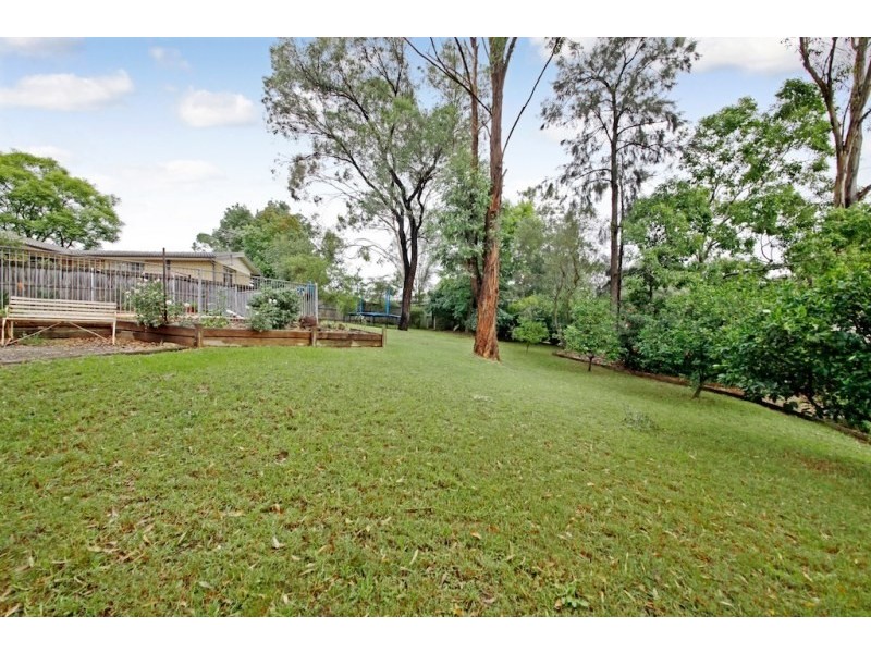 16 Araluen Place, Camden South NSW 2570