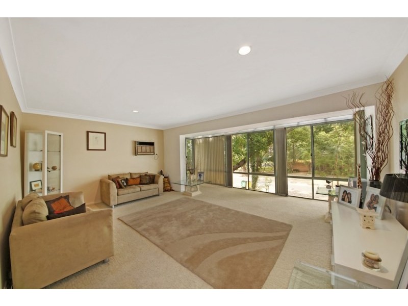 3 Larnach Place, Elderslie NSW 2570