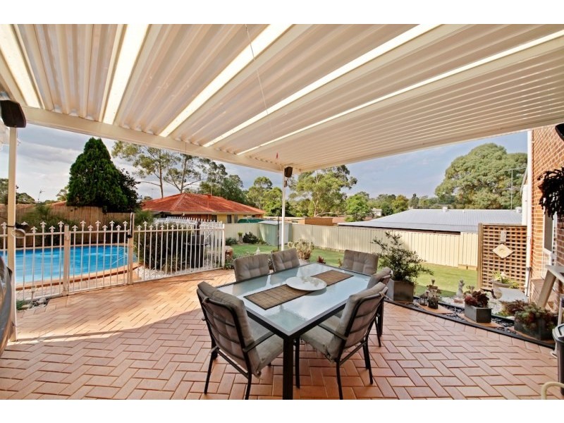 3 Dowle Place, Camden South NSW 2570