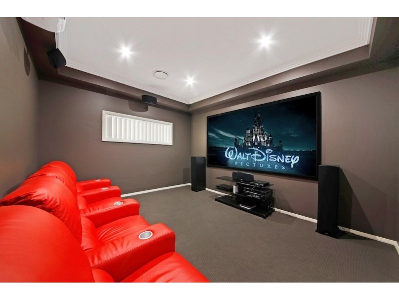 62 Moyengully Avenue, Mount Annan NSW 2567