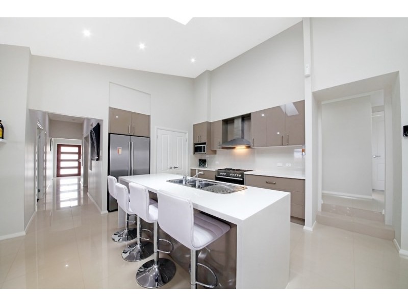 62 Moyengully Avenue, Mount Annan NSW 2567