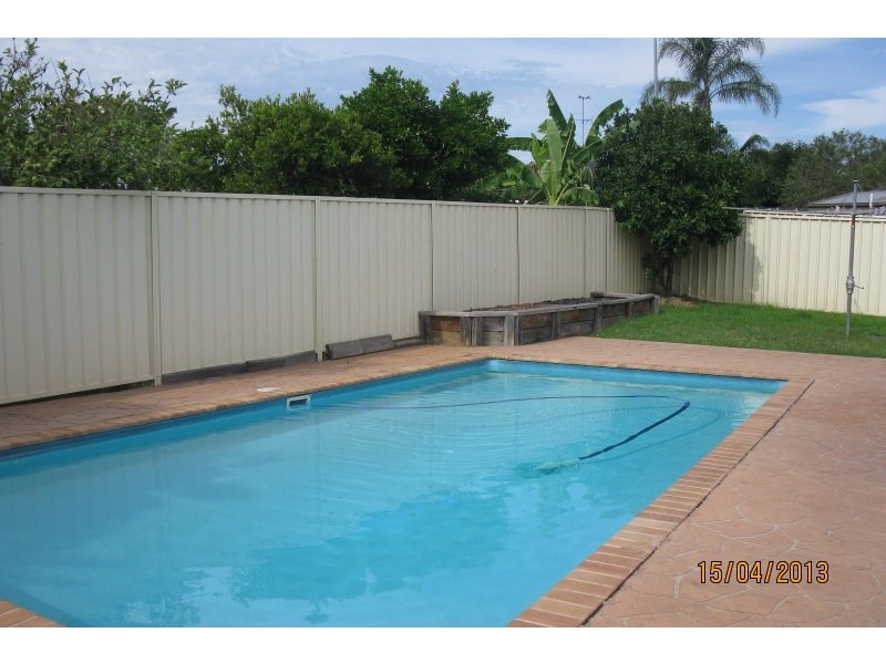 9 Prospero Close, Rosemeadow NSW 2560