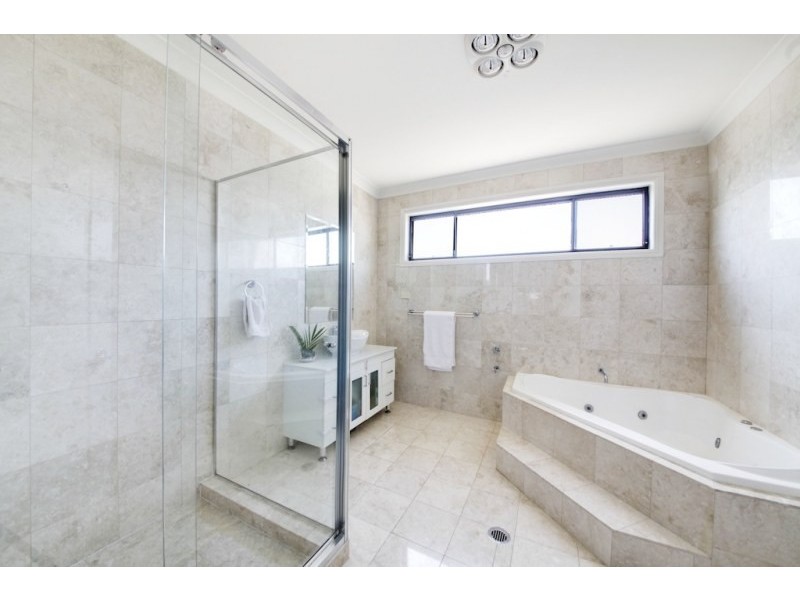 65 Sir Warwick Fairfax Drive, Harrington Park NSW 2567