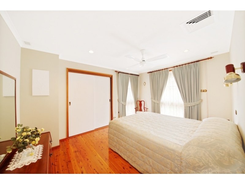 21 Cranfield Place, Camden South NSW 2570