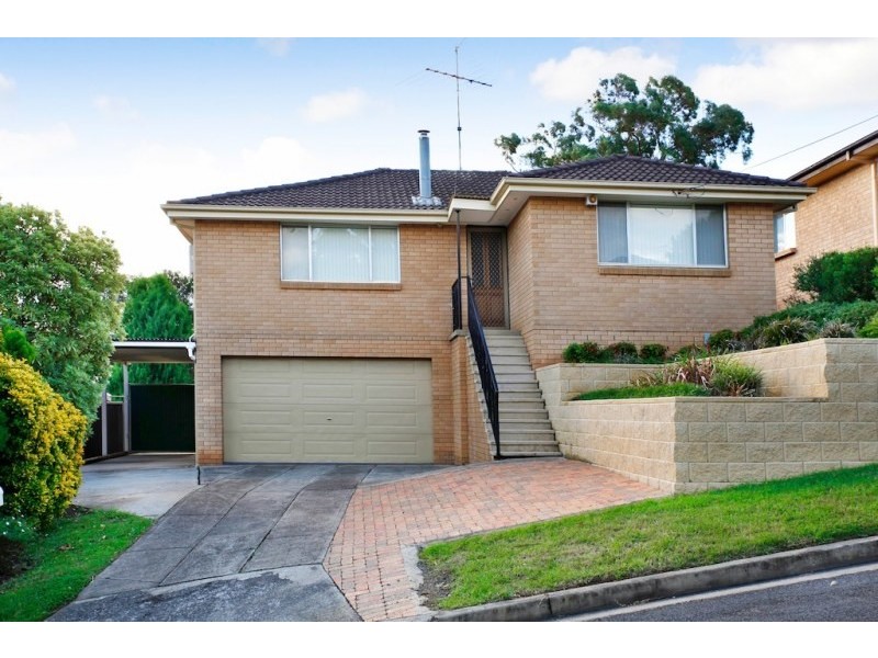 4 Cunningham Place, Camden South NSW 2570