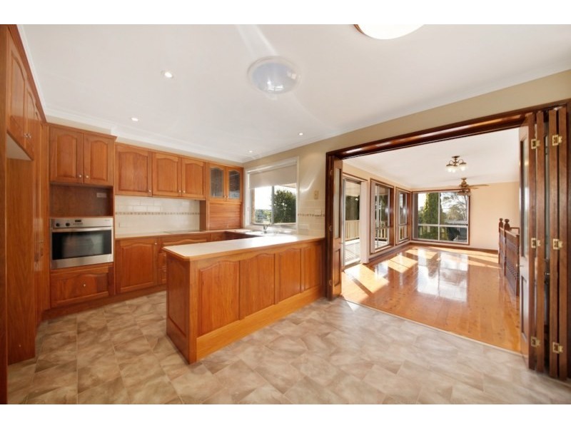 4 Cunningham Place, Camden South NSW 2570