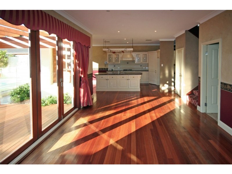 15 Hickson Circuit, Harrington Park NSW 2567