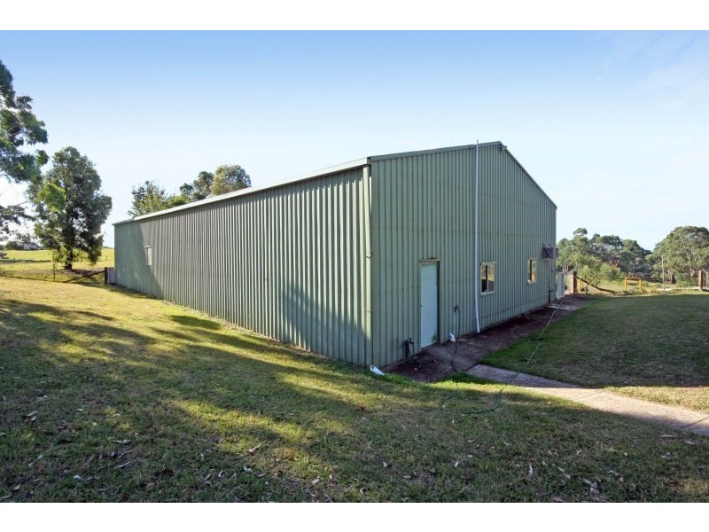 15 Plateau Drive, Razorback NSW 2571