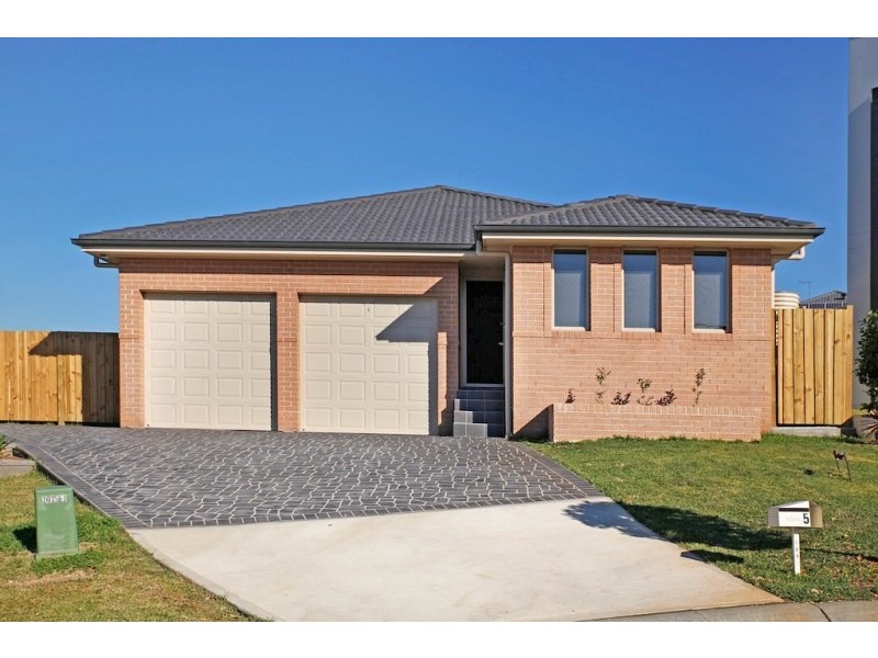 5 Breynia Court, Mount Annan NSW 2567
