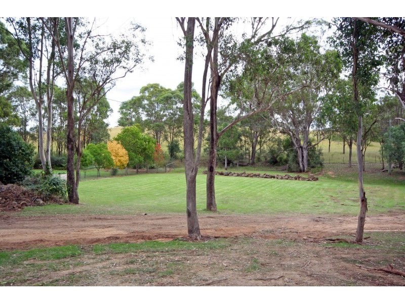 11B Benwerrin Crescent, Grasmere NSW 2570