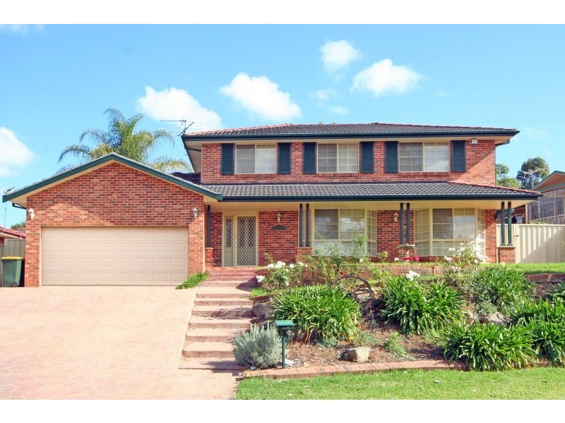 11 Smith Place, Mount Annan NSW 2567