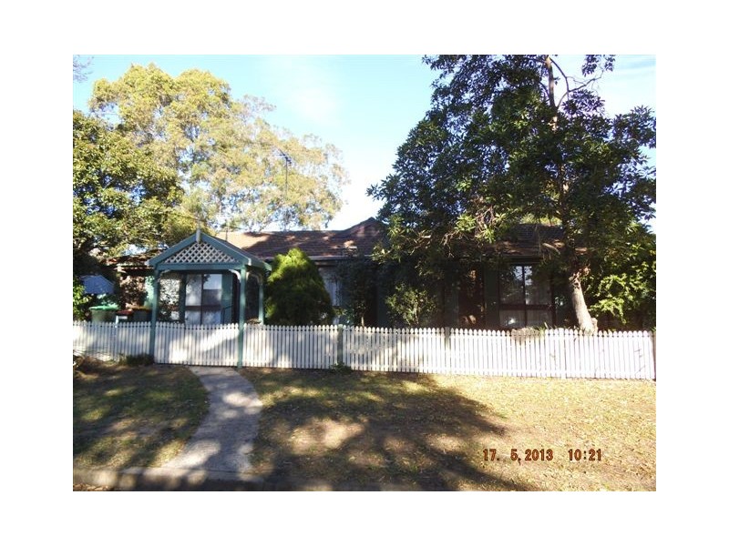 11 Lowe Crescent, Elderslie NSW 2570