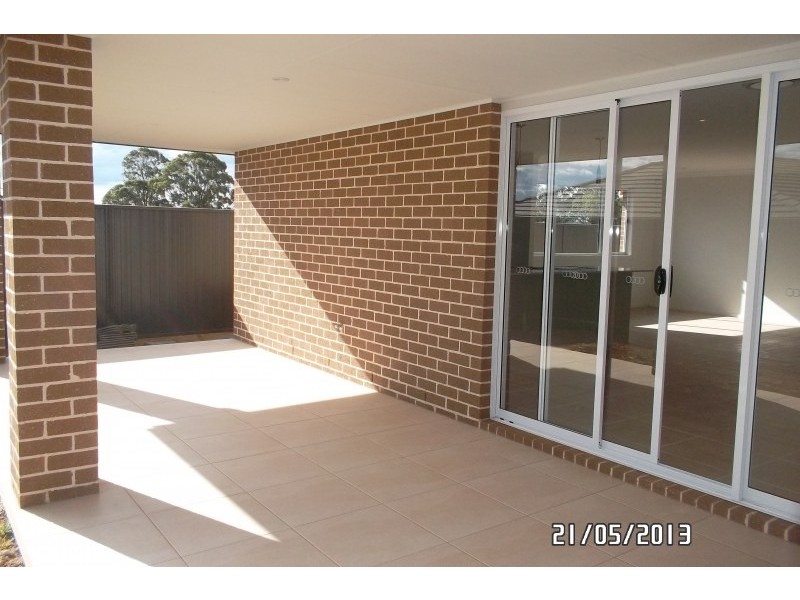 74 Discovery Circuit, Gregory Hills NSW 2557