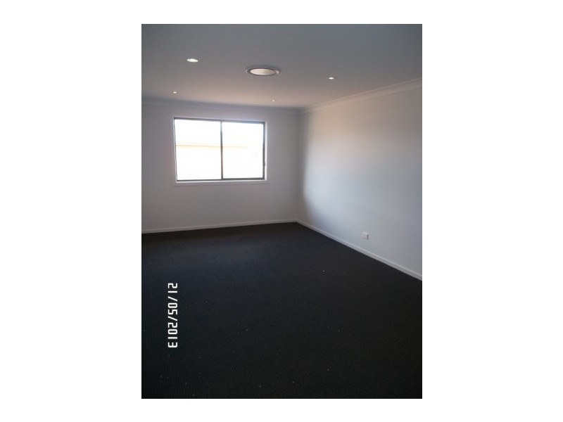 10 Galileo Street, Gregory Hills NSW 2557