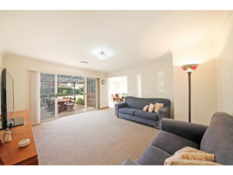 18 Wilmott Court, Camden Park NSW 2570