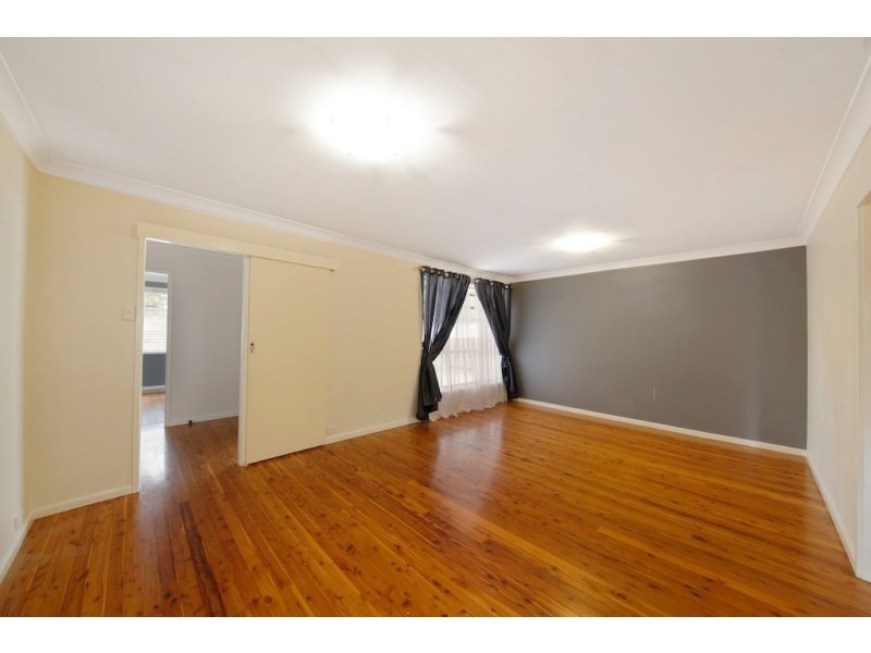 4 Marsden Avenue, Elderslie NSW 2570