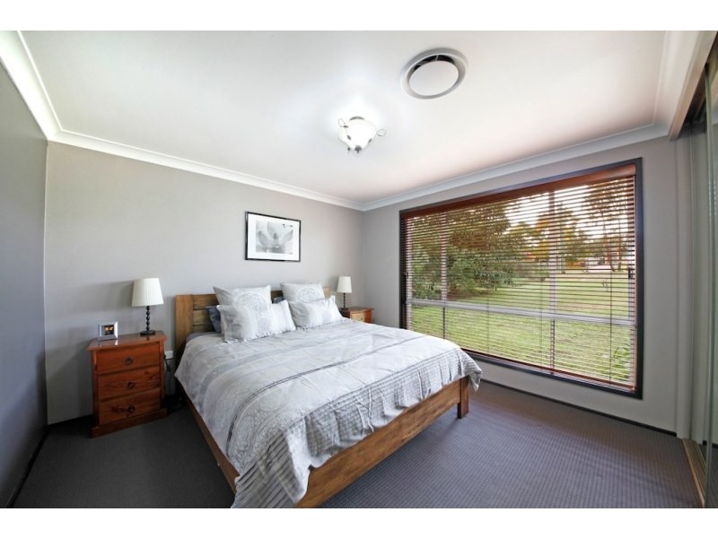55 Dredge Avenue, Douglas Park NSW 2569