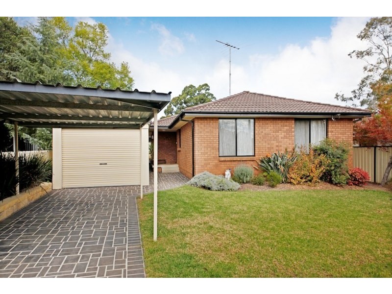 29 Wentworth Drive, Camden South NSW 2570