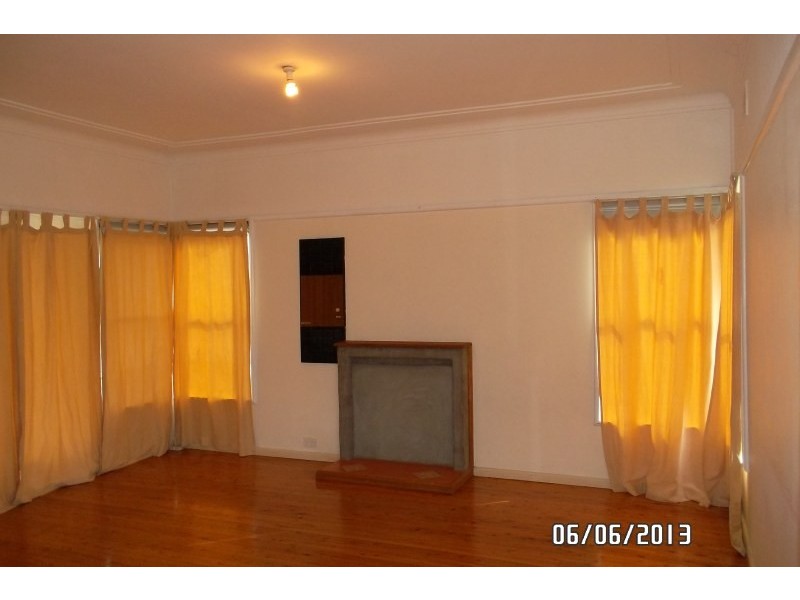 38 Grandview Drive, Campbelltown NSW 2560