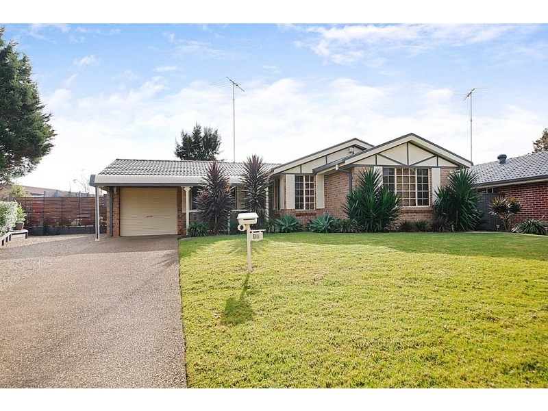 12 Woylie Avenue, St Helens Park NSW 2560