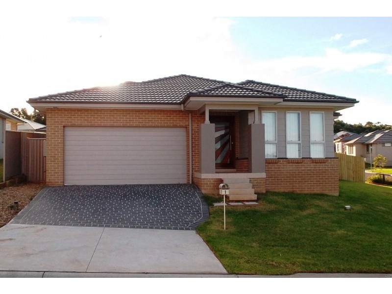 1 Floribunda Way, Mount Annan NSW 2567