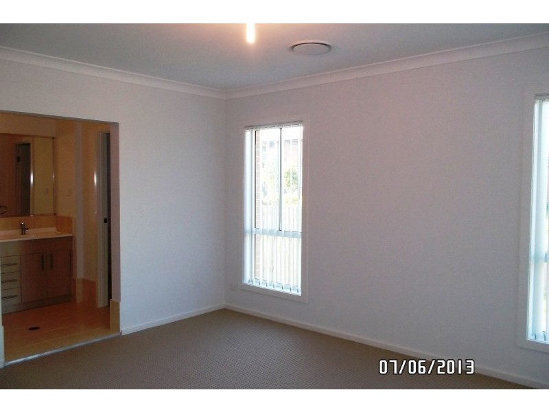 1 Floribunda Way, Mount Annan NSW 2567