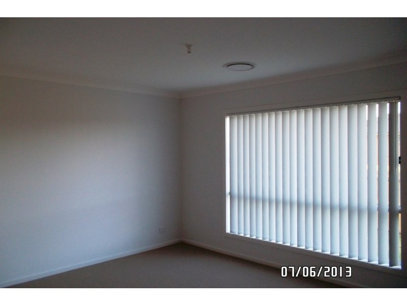 1 Floribunda Way, Mount Annan NSW 2567